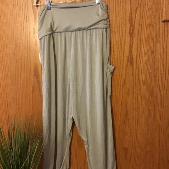 NWT Free People Harem Pants size- MEDIUM - Picture 2 of 2